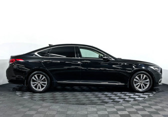 Подержанный автомобиль Genesis G80 2017 года (4 фото)
