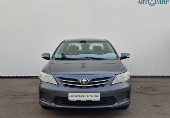 Подержанный автомобиль Toyota Corolla Sedan 2011 года (2 фото)