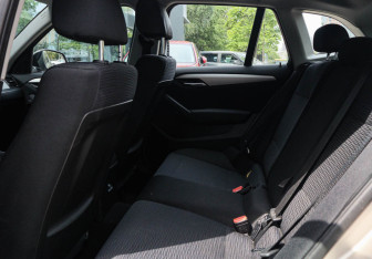 Подержанный автомобиль BMW X1 2014 года (8 фото)