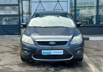 Подержанный автомобиль Ford Focus Hatchback 2008 года (2 фото)