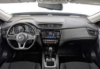 Подержанный автомобиль Nissan X-Trail 2021 года (14 фото)