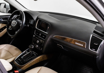 Подержанный автомобиль Audi Q5 2012 года (9 фото)