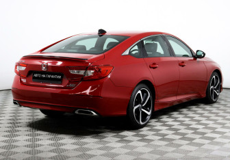 Подержанный автомобиль Honda Accord Sedan 2021 года (5 фото)