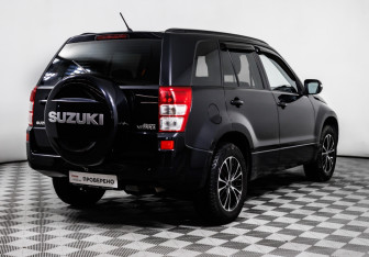 Подержанный автомобиль Suzuki Grand Vitara 2008 года (5 фото)