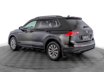 Подержанный автомобиль Volkswagen Tiguan 2021 года (7 фото)