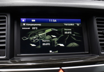 Подержанный автомобиль Genesis G80 2019 года (20 фото)