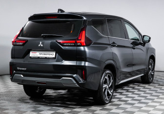 Подержанный автомобиль Mitsubishi Xpander 2022 года (5 фото)