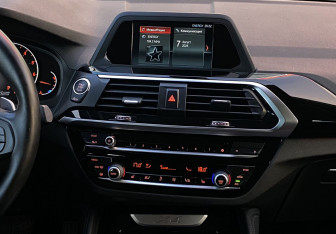 Подержанный автомобиль BMW X4 2018 года (13 фото)