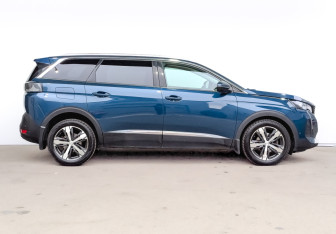 Подержанный автомобиль Peugeot 5008 Suv 2021 года (4 фото)