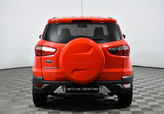 Подержанный автомобиль Ford EcoSport 2016 года (6 фото)