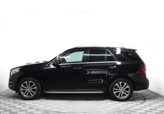Подержанный автомобиль Mercedes-Benz GLE 2015 года (8 фото)