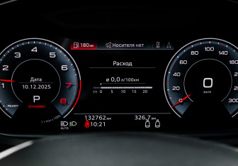 Подержанный автомобиль Audi A7 2021 года (11 фото)