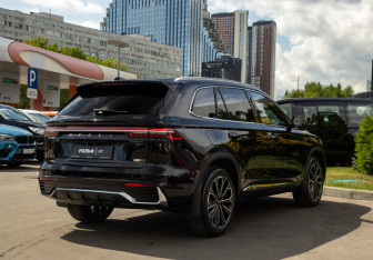 Подержанный автомобиль Geely Monjaro 2026 года (4 фото)