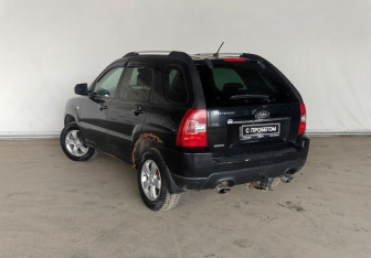 Подержанный автомобиль Kia Sportage 2010 года (6 фото)