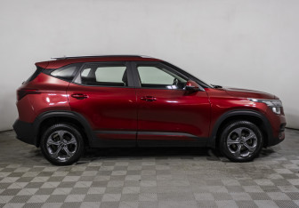 Подержанный автомобиль Kia Seltos 2021 года (4 фото)