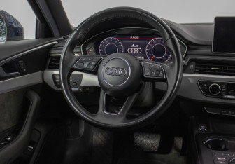 Подержанный автомобиль Audi A4 Sedan 2015 года (15 фото)