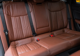 Подержанный автомобиль Audi A6 allroad 2019 года (10 фото)