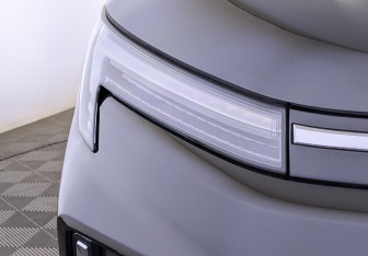 Подержанный автомобиль Москвич 3е 2023 года (10 фото)