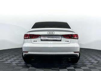 Подержанный автомобиль Audi A3 Sedan 2016 года (6 фото)