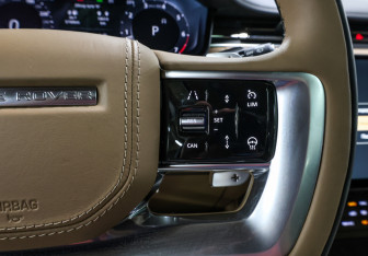 Подержанный автомобиль Land Rover Range Rover 2022 года (21 фото)