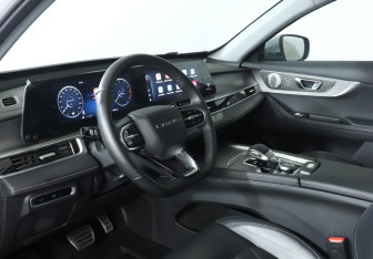 Подержанный автомобиль Chery Tiggo 8 Pro Max 2024 года (13 фото)