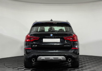 Подержанный автомобиль BMW X3 2020 года (4 фото)