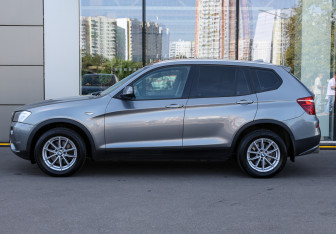 Подержанный автомобиль BMW X3 2014 года (7 фото)