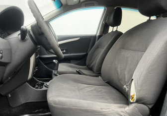 Подержанный автомобиль Nissan Almera Sedan 2014 года (10 фото)