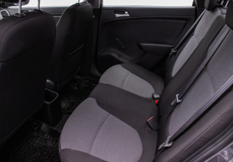 Подержанный автомобиль Hyundai Solaris Sedan 2013 года (11 фото)