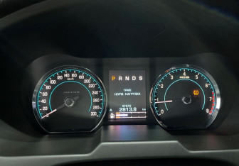 Подержанный автомобиль Jaguar XF Sedan 2014 года (12 фото)