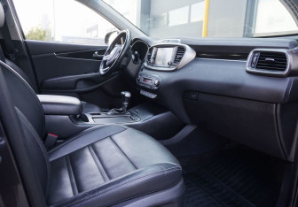 Подержанный автомобиль Kia Sorento 2019 года (11 фото)