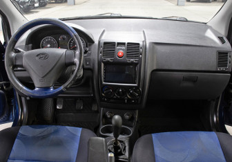 Подержанный автомобиль Hyundai Getz 2006 года (14 фото)