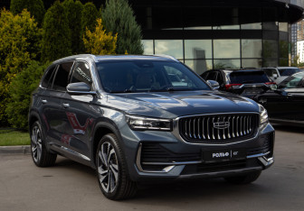 Подержанный автомобиль Geely Monjaro 2023 года (2 фото)
