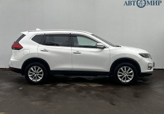 Подержанный автомобиль Nissan X-Trail 2019 года (4 фото)