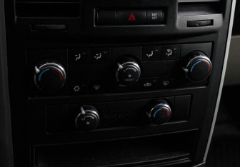 Подержанный автомобиль Dodge Caravan 2009 года (20 фото)