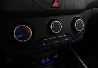 Подержанный автомобиль Hyundai Creta 2017 года (13 фото)