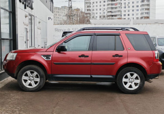 Подержанный автомобиль Land Rover Freelander 2008 года (8 фото)