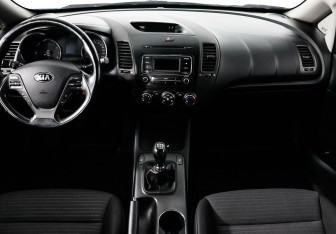 Подержанный автомобиль Kia Cerato Sedan 2014 года (6 фото)