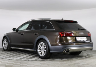Подержанный автомобиль Audi A6 allroad 2016 года (6 фото)