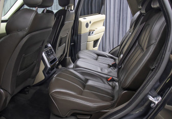 Подержанный автомобиль Land Rover Range Rover Sport 2017 года (12 фото)