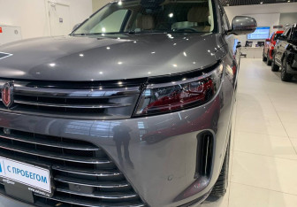 Подержанный автомобиль AITO M7 2023 года (9 фото)