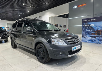 Подержанный автомобиль LADA (ВАЗ) Largus Wagon 2020 года (3 фото)