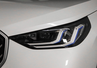 Подержанный автомобиль BMW X3 2025 года (7 фото)