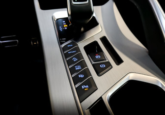 Подержанный автомобиль Geely Coolray 2021 года (24 фото)