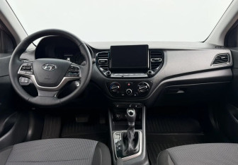 Подержанный автомобиль Hyundai Solaris Sedan 2021 года (9 фото)