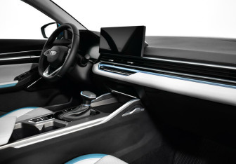 Подержанный автомобиль Geely Emgrand 2023 года (8 фото)