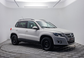 Подержанный автомобиль Volkswagen Tiguan 2010 года (3 фото)