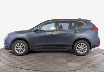 Подержанный автомобиль Nissan X-Trail 2018 года (8 фото)