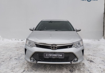 Подержанный автомобиль Toyota Camry Sedan 2014 года (2 фото)