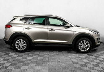 Подержанный автомобиль Hyundai Tucson 2019 года (4 фото)